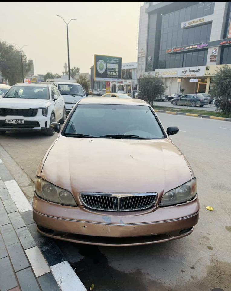 سلام عليكم ورحمة الله وبركاته 
نيسان مكزمه 
مديل /2008 
السياره مزاد وزاره الداخلية 
بيها كتّاب ومعامله الترقيم موجوده 
يعني اتروح تدفع رسوم وترقم 
السياره جديد حداديه تخم تاير ويل كب 
دوشمه كله جديد مال جني 
مكينه كير جديد سياره فوللللل لون موميز 
الاستفسار ***********
