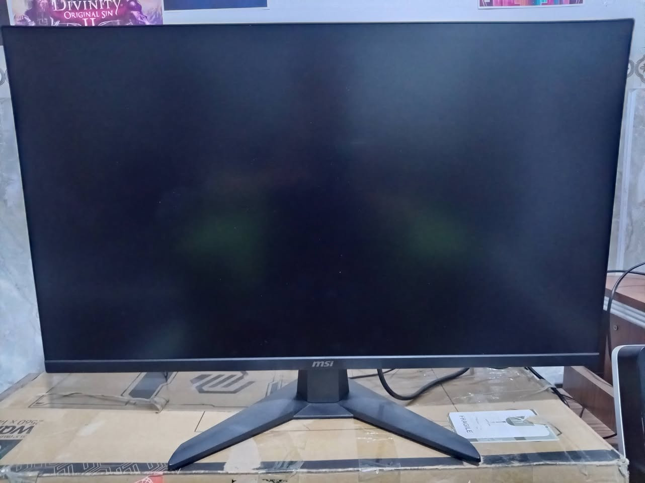 السلام عليكم

للبيع بسعر 260 الف، بي مجال بسيط حك الجية

شاشة Msi Mag 325qf e18v
حجم 32
نوع البنل VA
دقة 1440p 2k
معدل تحديث 180hz
ميزات HDR Ready
مع Adaptive Sync
-------
 ملاحظة : هذه النوعية من الشاشات ليس فيها صوت أو سماعة داخلية، لازم تربط عليها سماعة خارجية.

استخدام قليل ونظيفة

سبب البيع : بعت الحاسبة وضلت عندي الشاشة 

مكاني كربلاء
(توصيل غير متوفر، الاستلام من المنزل)

الهاتف *********** واتساب
