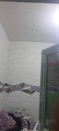 المظلم ركن • ٢٠٠م • غرفتين