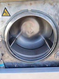 غساله ١٦ كيلو  سنكل فيز هزاز غسل وعصر للإستفسار 07708891401