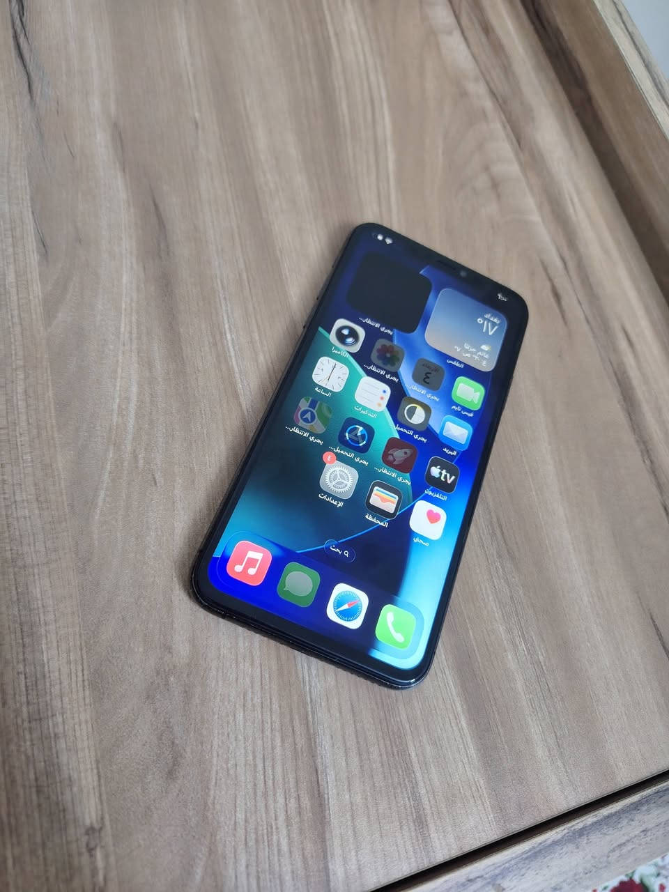 سلام عليكم للبيع ايفون 11برو ماكس بطاريه 100مبدله وشاشه مبدله زر الكتم واكف جهاز شاصي نضيف فيس أيدي واكف باقي كله شغال و ع فحص مكاني بغداد بسمايه قريه عشره رقمي *********** سعره 210
