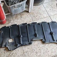 تم توفير درع امامي هايلندر 2020/2023 العنوان العلاوي شارع سته  يوجد تو...