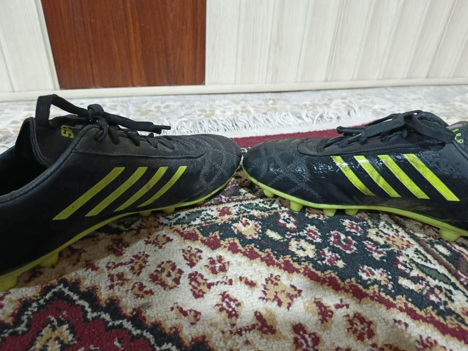 حذاء رياضي سبايك قياس 41  السعر قيم واخذ /مكاني حي المعلمين / ‭***********‬
