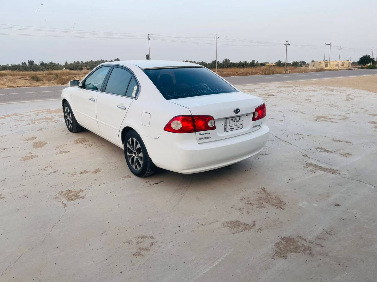 سلام عليكم كيه اوبتيما موديل 2008 خليجي مكينة 2000 دوش مامفتوحة بيه قطعتين صبغ بدون دواخل رقم بغداد بسمي مكينة كير حدادية كله جديد تبريد ثلج 🥶 تخم تاير كله جديد السعر 100 وبيه مجال مكان السيارة بابل الشوملي رقم الهاتف ***********
