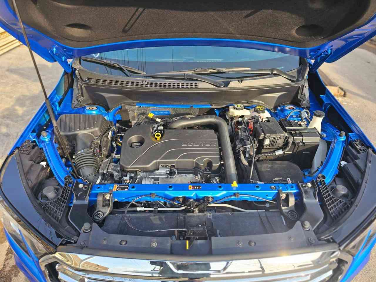 جمسي تيران موديل 2024
مواصفات SLT  معروفة 

مفتاح التشغيل بصمة وتشغيل عن بعد 

2 قطع تبريد 

5 بصمات ابواب 

صندوق كهرباء 

كشانات الامامية كهرباء 

تدفئة بالكشنات 

تدفئة مقود 

نضام سماعات BOSE

سايد بريك بصمة 

خز كشن

مخارج UBS

رادار امامي + تحديد مسار 

رادار جانبي نظام النقاط العمياء 

اشارة بالمرآة 

شاشة تدعم نظام الاندروي

كشافات امامية زنون 

حجم الاطارات 18 انج ويل كب 

حجم المحرك 4 سلندر 1500تيربو AWD

 نضام سبوارت

ناقل الحركة 9 نمر 

عداد المسافات الحالي 4000 الف مايل 

الضرر يوجد صبغ في الدعاميه

يوجد بارد خفيف في  الجاملغ  الامامي 

ايرباك دركه ودشبول + بردات ضارب 

جميع صور المزاد مرفقة بالمنشور 

السعر  مناسب 
عنوان بغداد 
للاستفسار ***********  بي وتساب
