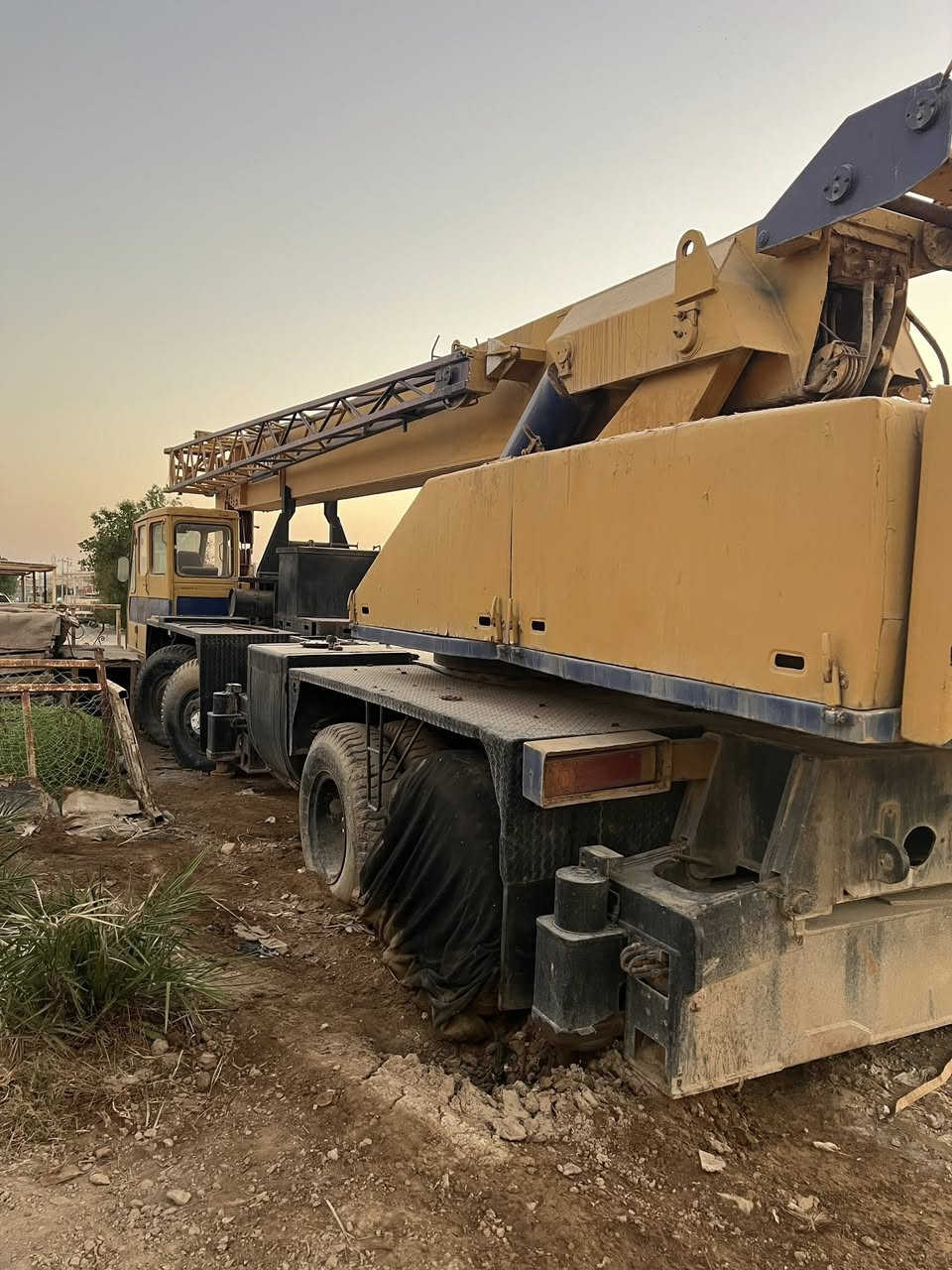 السلام وعليكم كرين للبيع 35طن تفاصيل اكثر الاتصال على رقم***********
