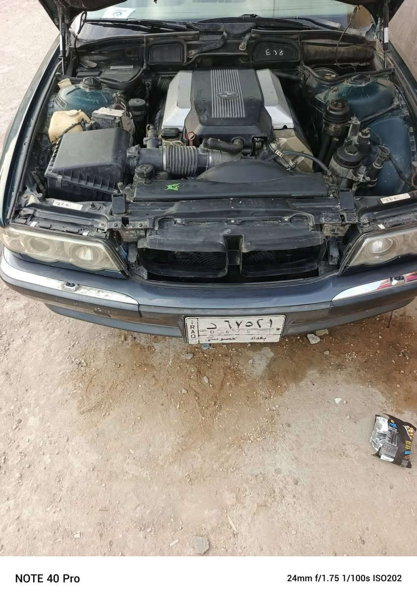 سلام عليكم بئيم كاسحه 740 V8 رقم بغداد مسويله تعمير جديد من دعاميه الدعاميه وكاله غرفه بيجي صبغ جديد كير مكينه كرتون تبريد ثلج مبدل بوكس فريز كصه 75 بيه مجال بصيط كلفتني تعمير بل 60ورقه ماعدا مشتراها *********** مكانه بابل جبلة
