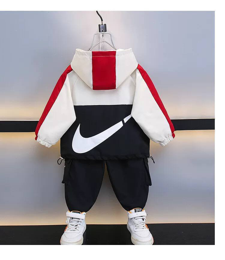 طقم ولادي 😍
القياس/1-2-3-4-5سنة
السعر/10الف فقط
***********
رقم الجمله واتساب فقط
