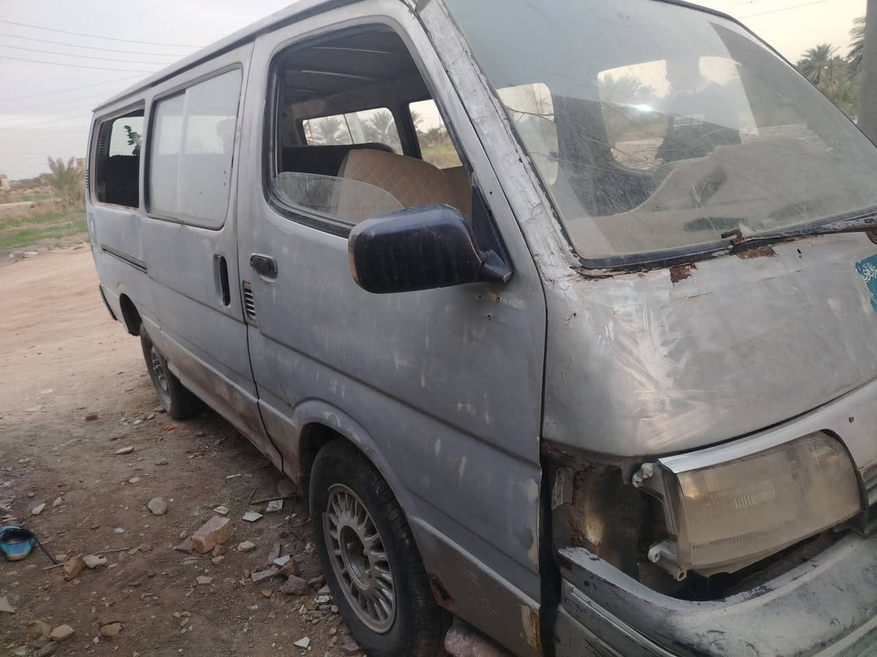 سلام عليكم ورحمة الله وبركاتة سيارة كيه كير او محرك محور ونجي ثنيهن جدد سنويه صاقطه او تداور راعيهه بكربله او رقمهه كربله لل استفسار *********** نقصهه فقط تايرات ثنين او فيت بم كامله مكمله
