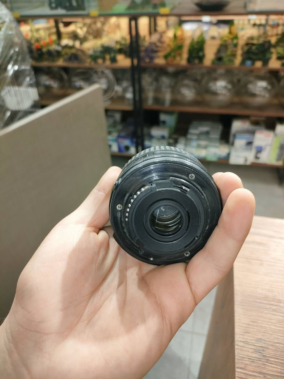 نيكون للبيع d5300 مع عدستين 70/300 و عدسة 55 استخدام شخصي للبيع بسعر 450 الف و هاي التصوير مالها ( مع تعديل الوان الصور ) تواصل خاص او واتساب‪***********‬‏
