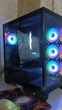 RTX 3060Ti • AMD 3600X • 27 2K 180Hz