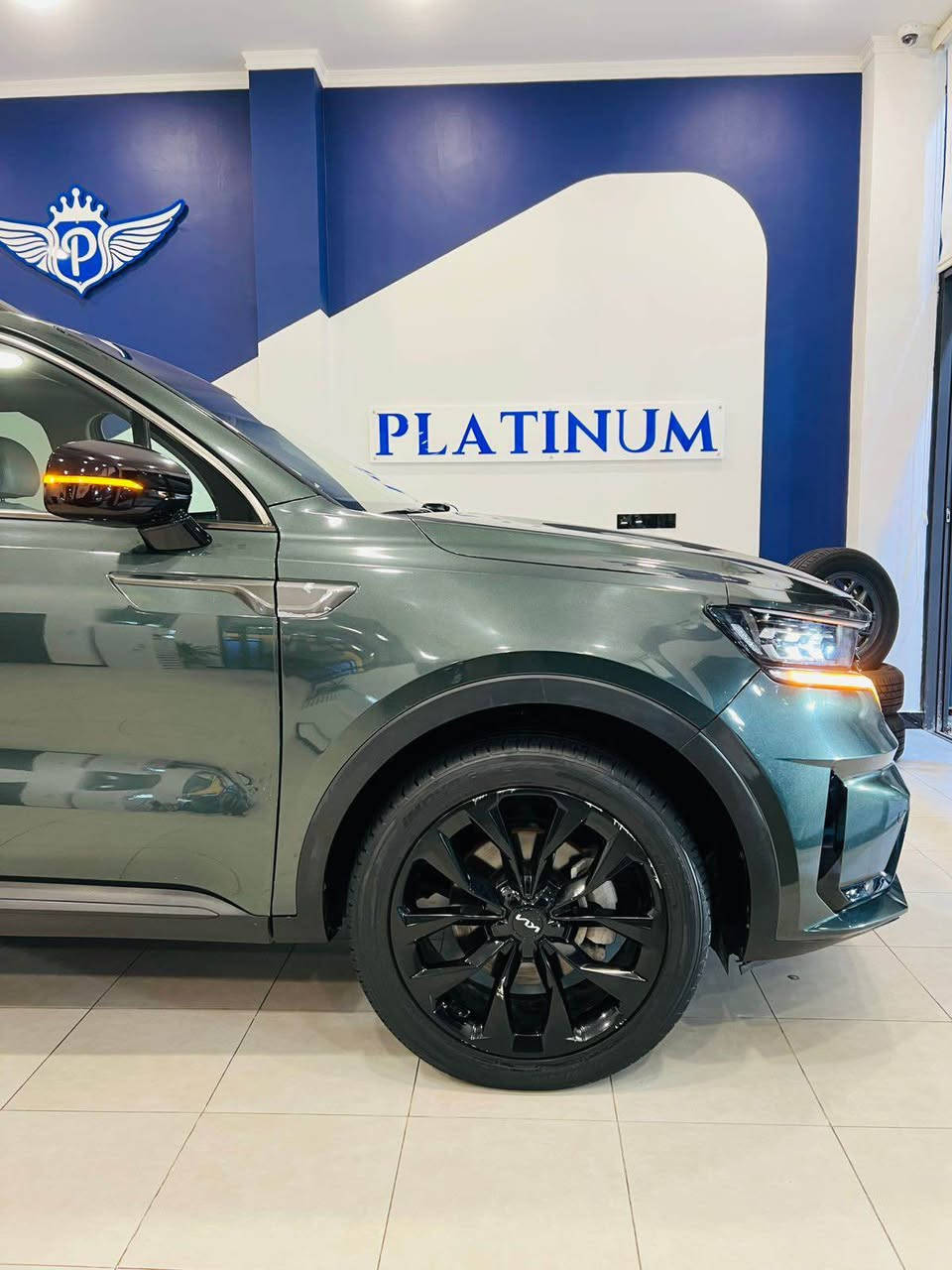 السلام عليكم 
سورنتو X LINE   2022 وارد امريكي ‼️
لون/زيتوني مميز 
حادثه جاملغ وشويه بل بنيد
سياره  رقم اربيل هزه ورقم جديد  
المواصفات/محرك 4 سلندر تيربو 2500 🚀
1- بانوراما✨
2-كشنات VIP منفصل✨
3- حساسات ✨
4- رادارات جانبي امامي خلفي✨
5-توقف ذاتي✨
6-تحديد مسار✨
7- سياقة ذاتية✨
8- مري شفط✨
9- جنطة كهرباء وشفط✨
10 بصمات دخول ذكي على الابواب✨
11- كنشات كهرباء وتدفئة✨
12- عداد الكتروني✨
13- اربع انضمه✨
14- تحكمات بلستيرن✨
15- تبريد قطعتين ✨
16-سايد بريك بصمة✨
17- ابل كاربلي✨
18-شاحن واير ليس✨
19-لايت زنون 3 عدسات LED✨
20- ويل حجم 20✨
21- جام كله اوتو✨
22-بك لايت LED✨
23- كامرة خلفية✨
24-فور ويل
السعر 218 وبيه مجال قليل وماكو هيج سعر 
مكاني كربلاء بيع فقط
***********
*********** كربلاء, العراق
