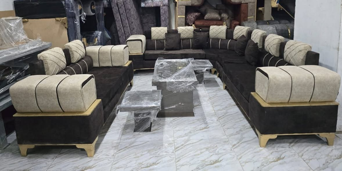 ⛔️ عرووضنا مستمررة ⛔️ بس ب??#مليونين_و500 ألف طقم كنب مع 🎁طاولات هددية🎁
📲لحق حالك واحجزز :
🛑الطقم المميز والاكثر طلب
??#طقم #كنبايات
🔴#المواصفات: 
 ✅  خشب شوح
✅#سفنج ع 12سم. ممتاز اول
✅#قماش مرمرة تقيل
✅#صندوق 😍
✅#الطراحة متحركة مذودة بسحابات لسهولة الغسيل🌙
# قواعد لوكنز لون الدهبي  

📛#أستلم نفس الطقم يلي بالصوره
👈 التواصل والاستفسار مسنجر 💥


**إذا كنت صاحب هذا الإعلان وتريد حذفه لأي سبب، رجاءا أرسل رسالة إلى الدعم الفني**