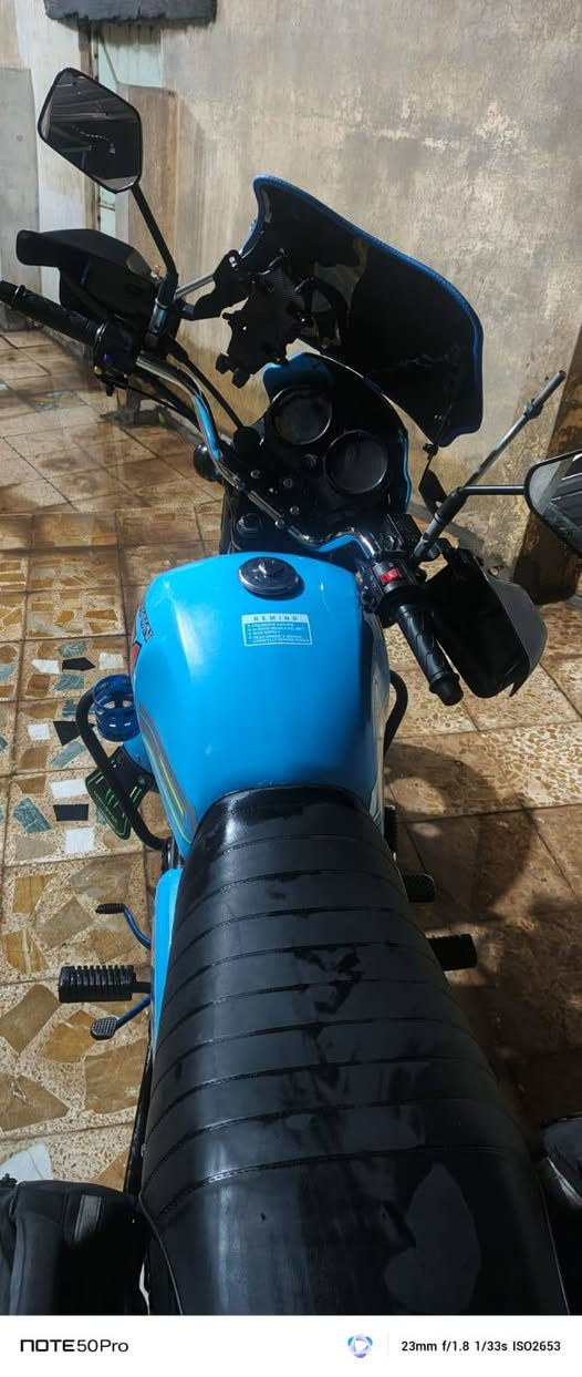 السلام عليكم
دراجة دايوان كلاسكA6
موديل2025
لون كلش مميز
كامله ما بيها اي نقص ولا حادث
بيها تزويدات بسيطه كاسحه اماميه كاسحه ستيرن ستاند موبايل جنط صفاحيه
السعر 2.400 مليونين و اربعميه
التواصل *********** واتساب
