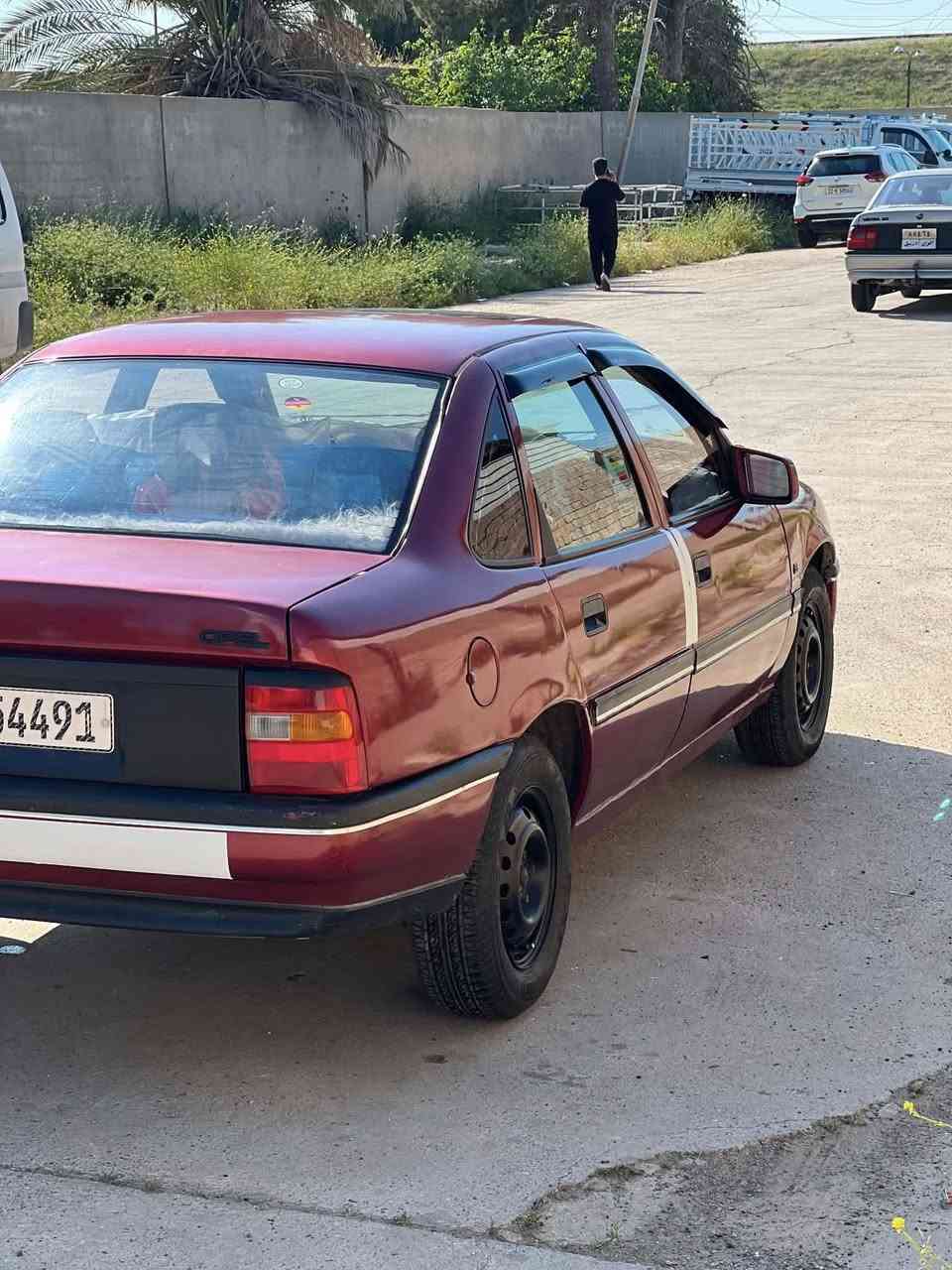 سلام عليكم اوبل فكتره موديل 1992 كير عادي محرك 18رقم كركوك مشروع وطني صبغ عام جمالي سعر 42وبي مجال مكان كركوك ***********
