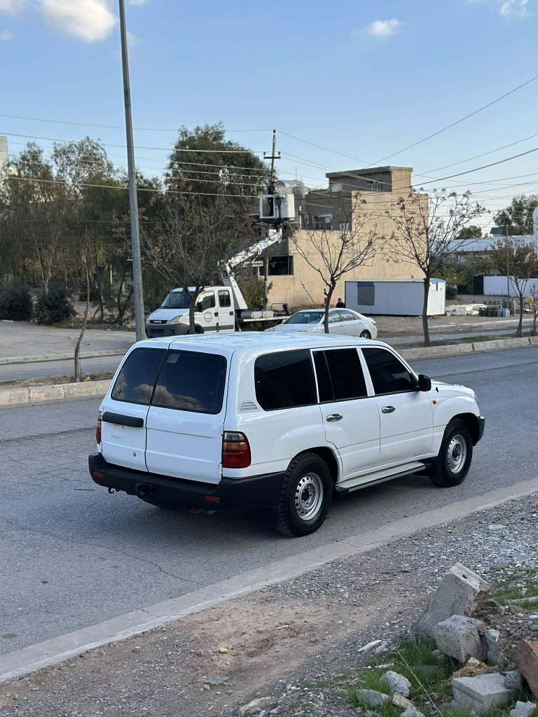 مؤنيكا ساغه علوجه  مؤديل ٢٠٠٤ تؤماتيك ده شبول به رز ده عمو ليدراوي هيج نييه په مپه له سه ر ساغه ي ١٨٠ هه زار رؤيشتوه سه يا ره كه سفر سفره جالو شوختي نييه گيرو مه كينه به شه رتي ١٠ وه ستا جركه ي تيدا نييه توندوتؤله هه موو گياني به شه رت سحري ٩٠ گه لاو مجاليكي برايانه *********** السليمانية, العراق
