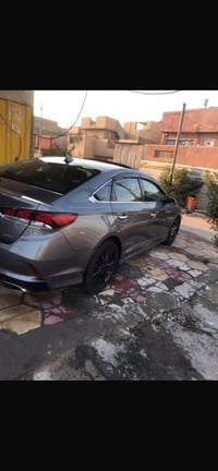 سوناتا ٢٠١٨ حادثها مثل ما موضوح وارد امريكي البنيد نفسة ممبدل السيارة ...