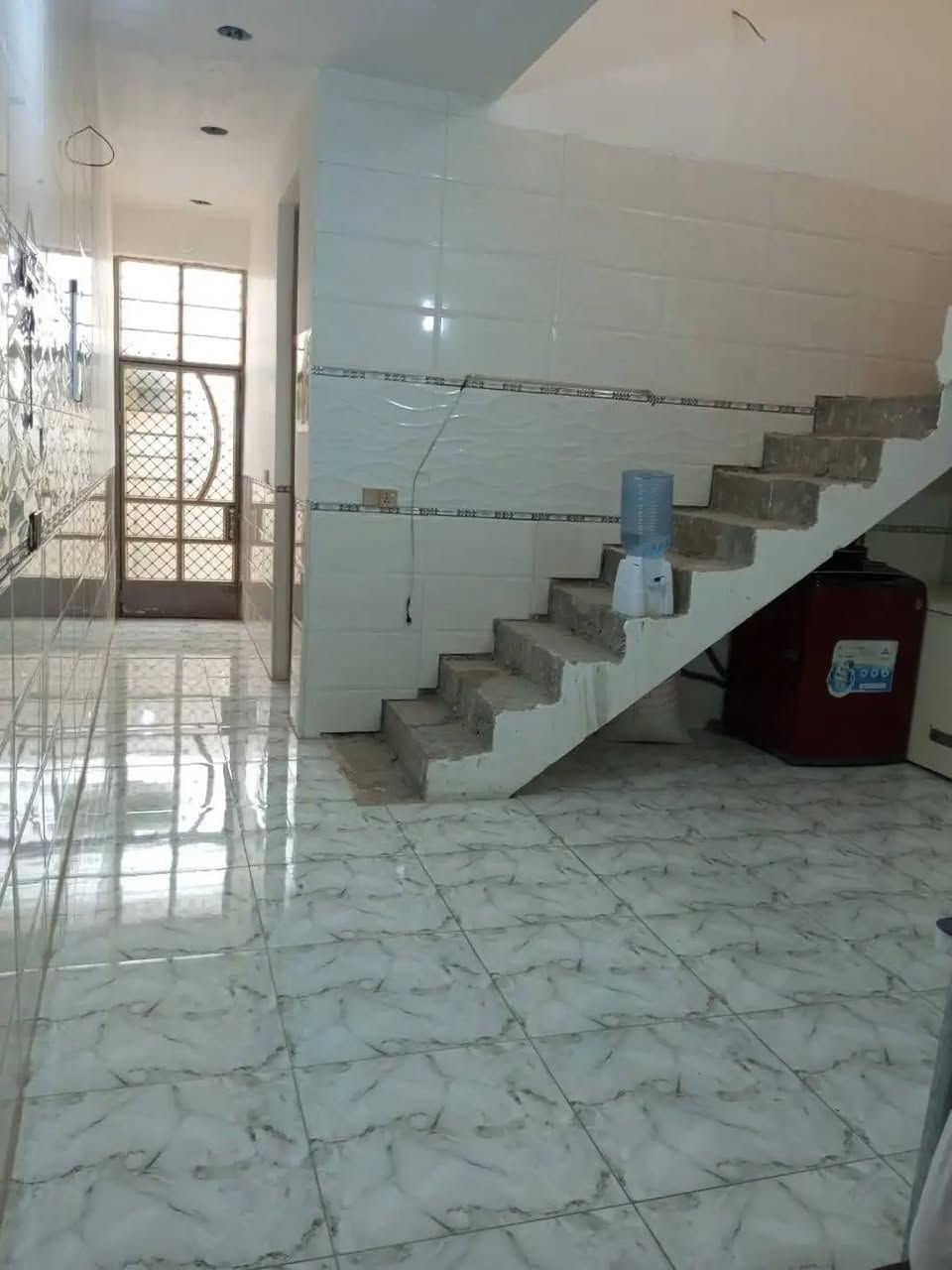 بيت زراعي للبيع سند 25 رئاسة العبيدي نهاية شارع السادة  خلف معمل البيبسي 104 متر  السعر 65 وبيه مجال للأتصال *********** ( البيت لأبو سجاد الدراجي صاحب المقاطعة شخصيا ) يعني مو من واحد لواحد
