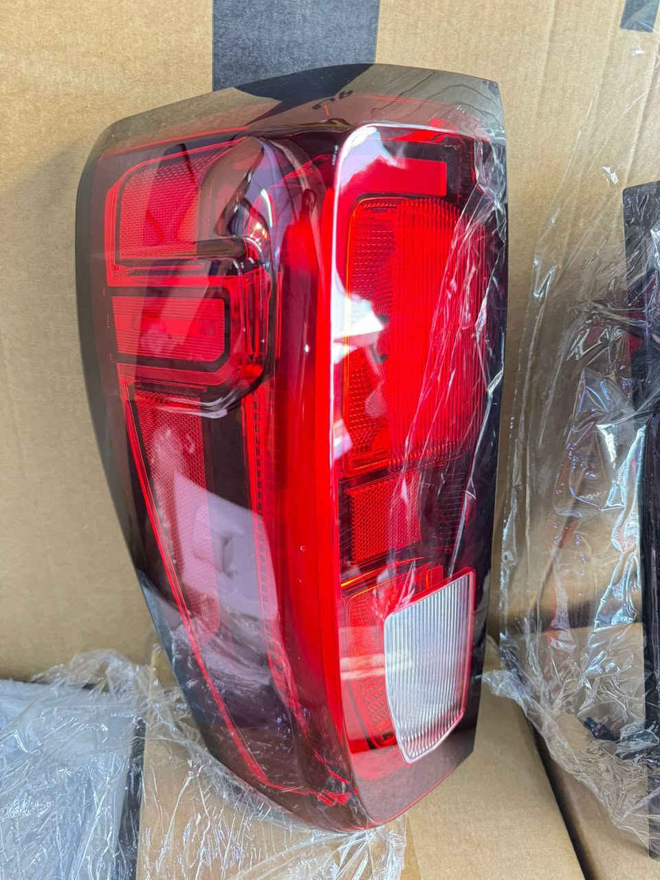 تم توفير قطع غيار
 جيمسي سيرا 
وشوفر ليت سلفرادو 
تحديث بجم كامل من ٢٠١٩ إلى٢٠٢٥
 استفتسار 
***********
