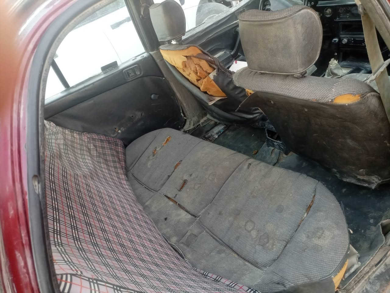للبيع او مراوس مسبوشي لانسر جنطه رقم فحص صلاح الدين شرط التحويل محرك وكير مال كصه جدد زوج تايرات جدد صدر نص عمر السعر 10وبيها مجال العنوان سامراء
***********
