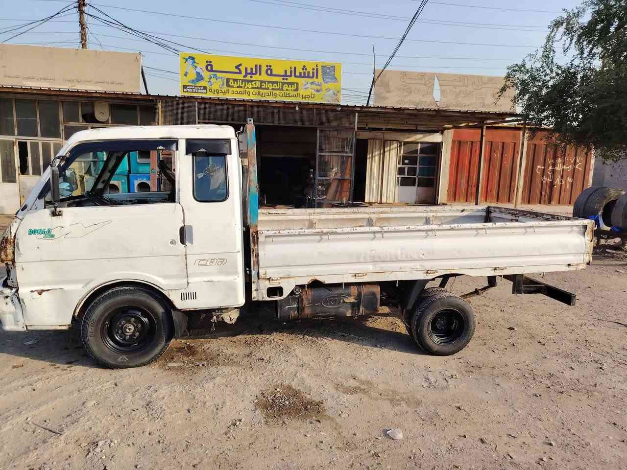 سياره بنكو 96 /7جنكال /سياره بدون مداور كوم حديد ابيعلك  
تكفل سرقه وعشاير  25وبيها مجال حك الجيه  مكاني بغداد  *********** والشراي بي خير ويدلل
