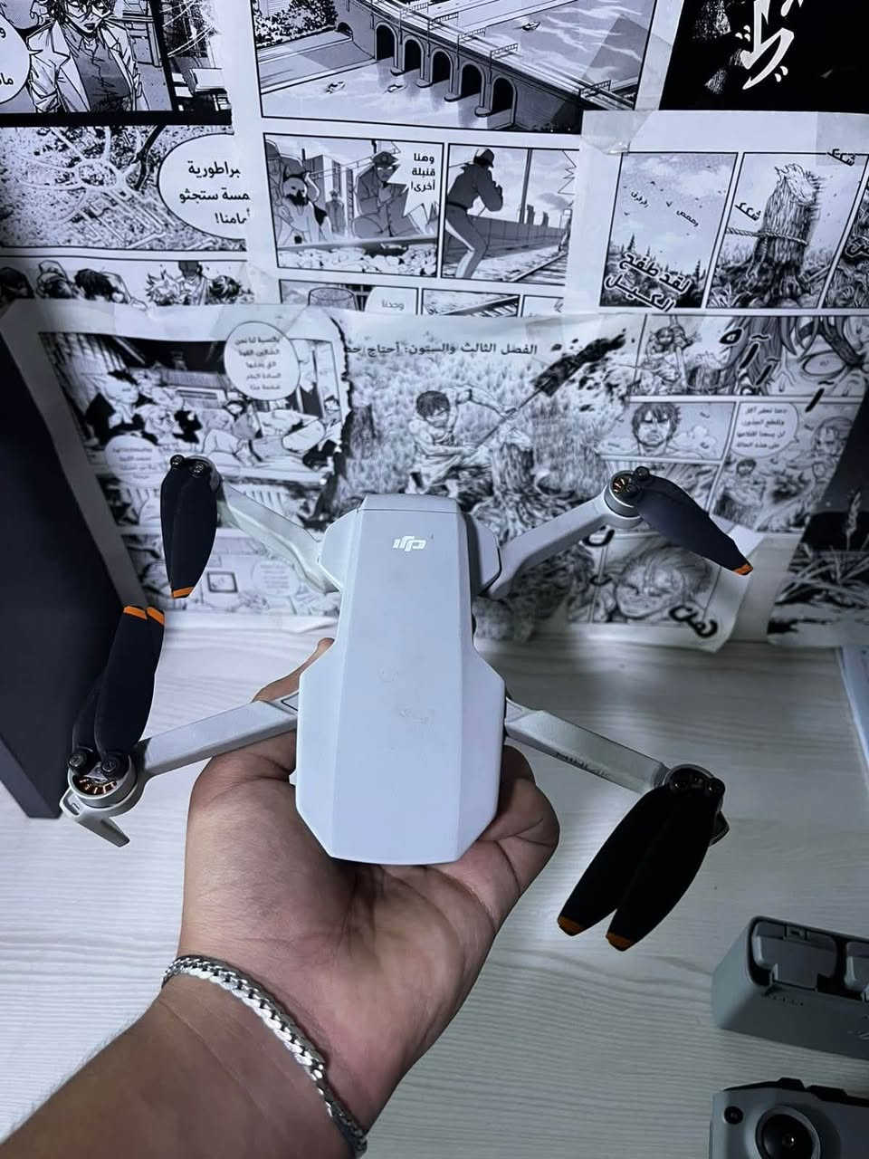 سلام عليكم
درون dji mini 4k combo☘️
.
ثلاث بطاريات 🔋 +جنطه درع+ حمايه ريش+جوستك+ستكات اضافيه+ريش اضافيه سيت
.
الدرون جديد استخدام قليل نظافتها ٩٠٪؜ مابيها ولا طخه👍🏻
.
عنوان بغداد حي القاهره توصيل ماعندي 🚚 
.
***********
