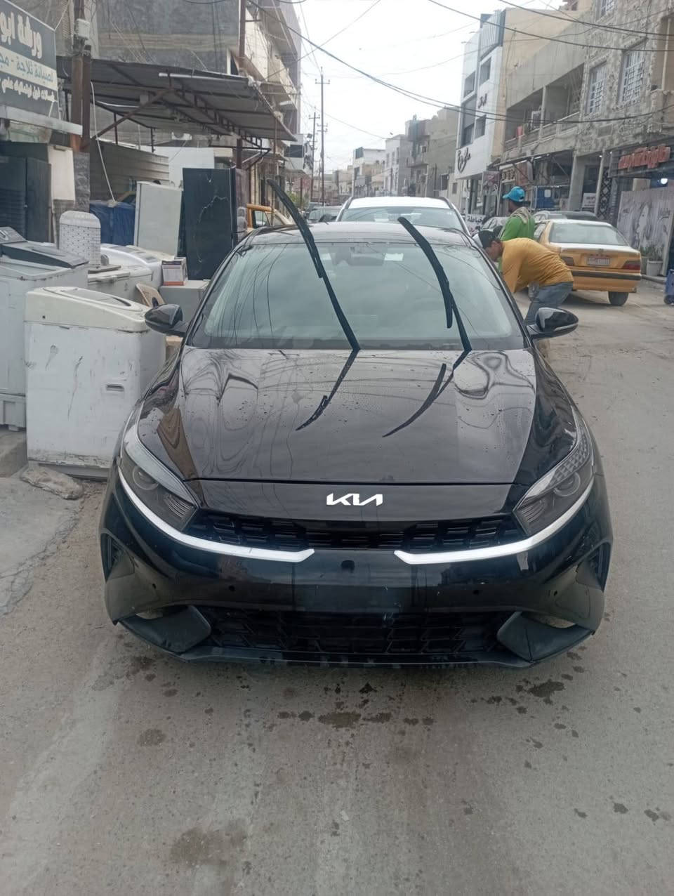 السلام عليكم
 اخوان كيا فورتي موديل 2023 وارد امريكي  رقم بغداد جاهزه من كلشي مكينه 2000 كير cvt  مابيها نقص  جديد رادار بمعنا الكلمه السعر ب 150 ورقه
***********
