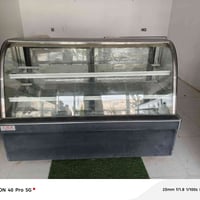 براد كيك مستعمل قليل السعر خاص 07806131633او الاتصال عل الرقم