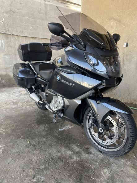 السلام عليكم دراجه نوع بي ام 
‏BMW K 1600 GT
موديل 2013 ماشيه 34 الف
حجم المحرك 1600 6 سلندر
فول مواصفات غنيه عن التعريف
دراجه بدون كمرك وصل فقط
كفاله عامه كير محرك كشر كهرباء ⚡️ 
1اي بي اس مانع انزلاقABS
2هيتر يدات وكشنات
3تركشن كنترول يمنع  بطناش التاير 
4وضعيات قياده وضعيات تحكم بل دبلات
5جنط سنتر لوك 
6راديو بلادي واوكس ويو اس بي 
7ليت ذكي تفاعلي زنن 
8اشاير وبك لايت فول ال اي دي 
اي ستفسار اتصال ***********
