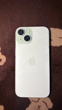 ايفون ١٥ • ذاكره ١٢٨ • بطاريه ٨٤