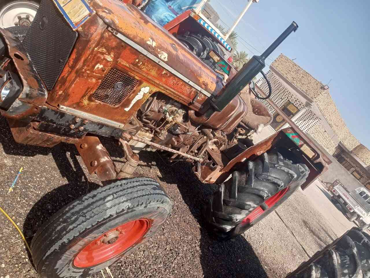 سلام عليكم مكينة عنتر موديل 84 لمكينة جاهز تخم تاير جديد محرك كير شرط رقم وسنوية بدون تحويل لعنوان ديوانية لمهناوية ول ستفسار علة لرقم ***********
