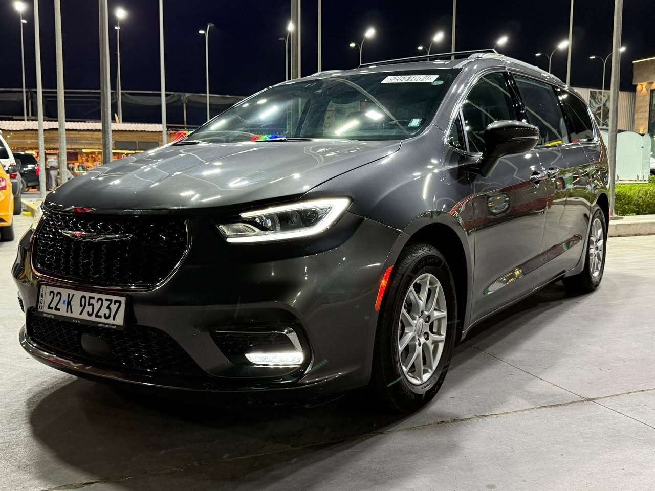 السلام عليكم
كرايسلر باسفيكا تورنك 2022 فول عدا الفتحة 
وارد امريكي صور الحادث مرفقة بل منشور 
حادث السيارة فقط الشباك وبين 3 قطع كلير امريكا
بدون حادث بابين وجاملغ كير مكينة مكفول 
شاصي لغد مكفول 
رقم أربيل الجديد بأسمي تحويل مضمون

المواصفات: بصمة - بصمة ابواب - تشغيل عن بعد

جنطة كهرباء - كشنات جلد VIP - بيبان كهرباء شفط

رادار امامي - رادار جانبي - رادار خلفي - نقطة عمياء

كشنات الأمامية كهرباء - خزن ميموري - اشاير بل مري

شاشة كبيرة - كامرة دوارة - فول تحكم ستيرن 

كشنات تدفئة - ستيرن تدفئة - كير ماوس

محرك 6 سلندر 3600 - 7 راكب - 3 قطع تبريد 

امامي LED - خلفي LED - بلوجكتر LED 

لايت زنون - مانع انحدار - تحديد مسار - قيادة الية

هند بريك بصمة - داخل لونين - اطفاء ذاتي عند الازدحام

ماشية 61 الف ميل -بلوتوث - AUX - ABS - USB 

السعر 210 ورقة 💵

مكان السيارة بغداد الدولعي 

للتواصل والاستفسار 
***********
***********
