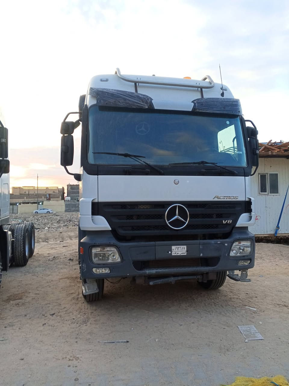 سلام عليكم للبيع مرسيدس اكتروس دخول جديد خليجي بعدهي بدون رقم مديل 6 اصل مجموعة جي اف 48مكينه 8سلندر شاصي 33مكاني البصرة ***********
***********
