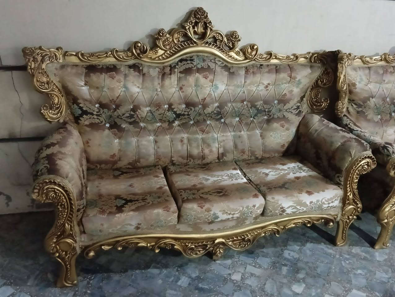 تخم مستخدم. 
كوالتي ممتاز. 
بسعر مناسب


**إذا كنت صاحب هذا الإعلان وتريد حذفه لأي سبب، رجاءا أرسل رسالة إلى الدعم الفني**