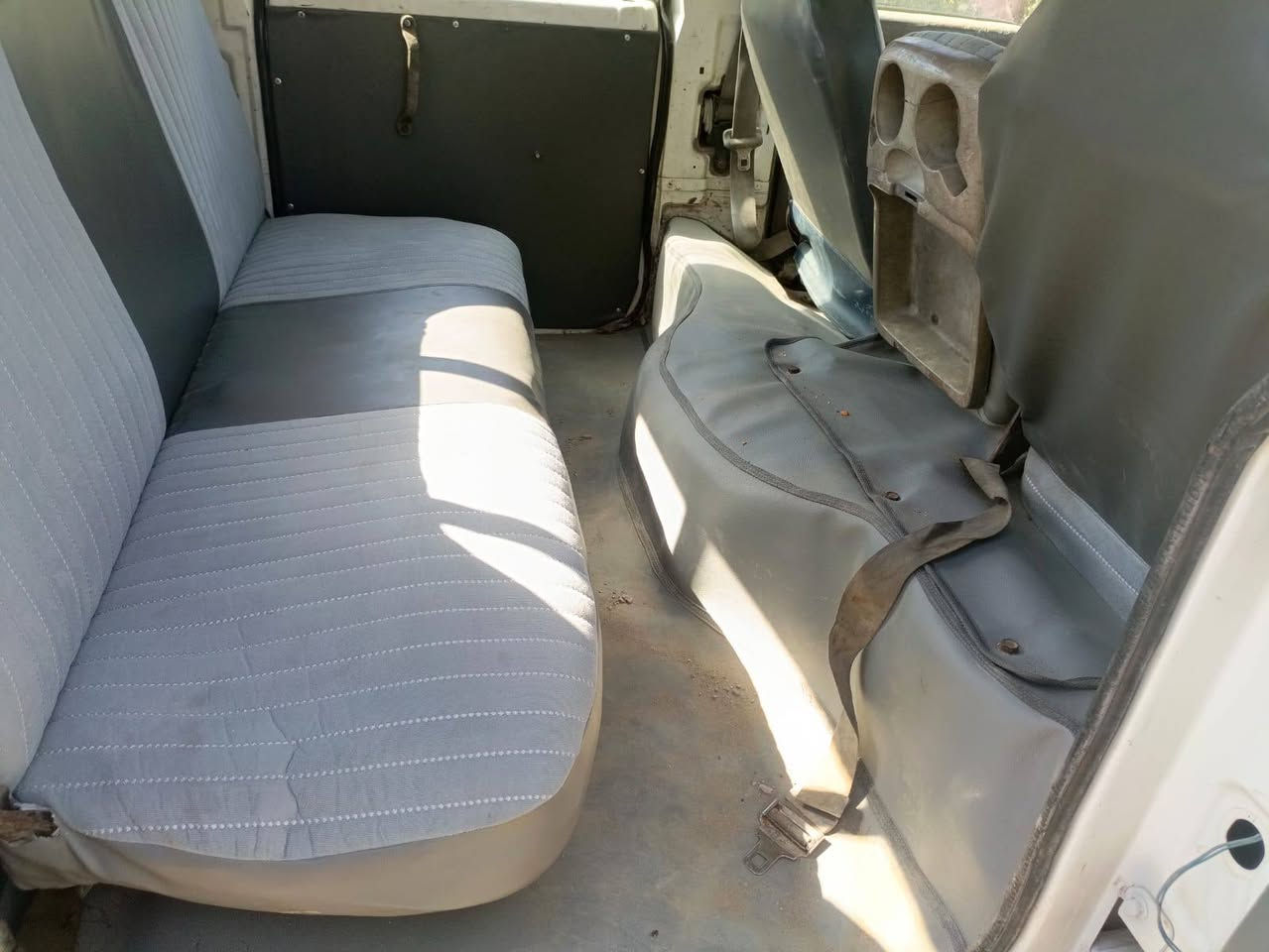 كيا فونتيرا للبيع موديل ٩٨ رقم نجف نكليزي تحويل ثاني يوم اتصال *********** سياره جاهزه من كلشي مكينه حداديه تاير مكان سياره حله مركز مدينه
