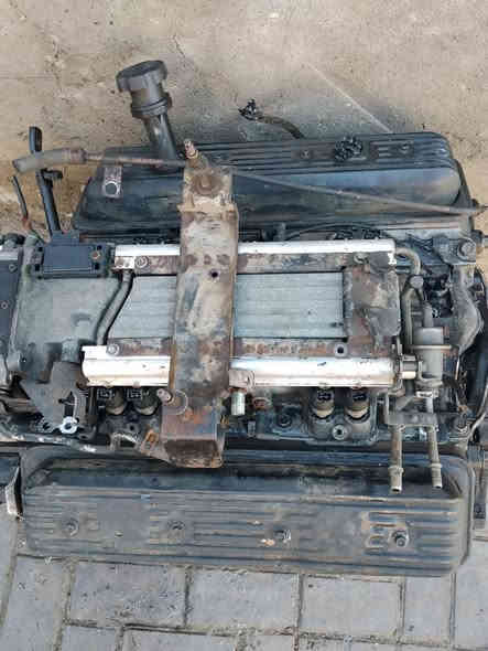 مكينه كابرس دولفين مجول 305 //8V مكينه وارد يابان ضمان شرط الشغل مكاني بصره القبله  ***********
