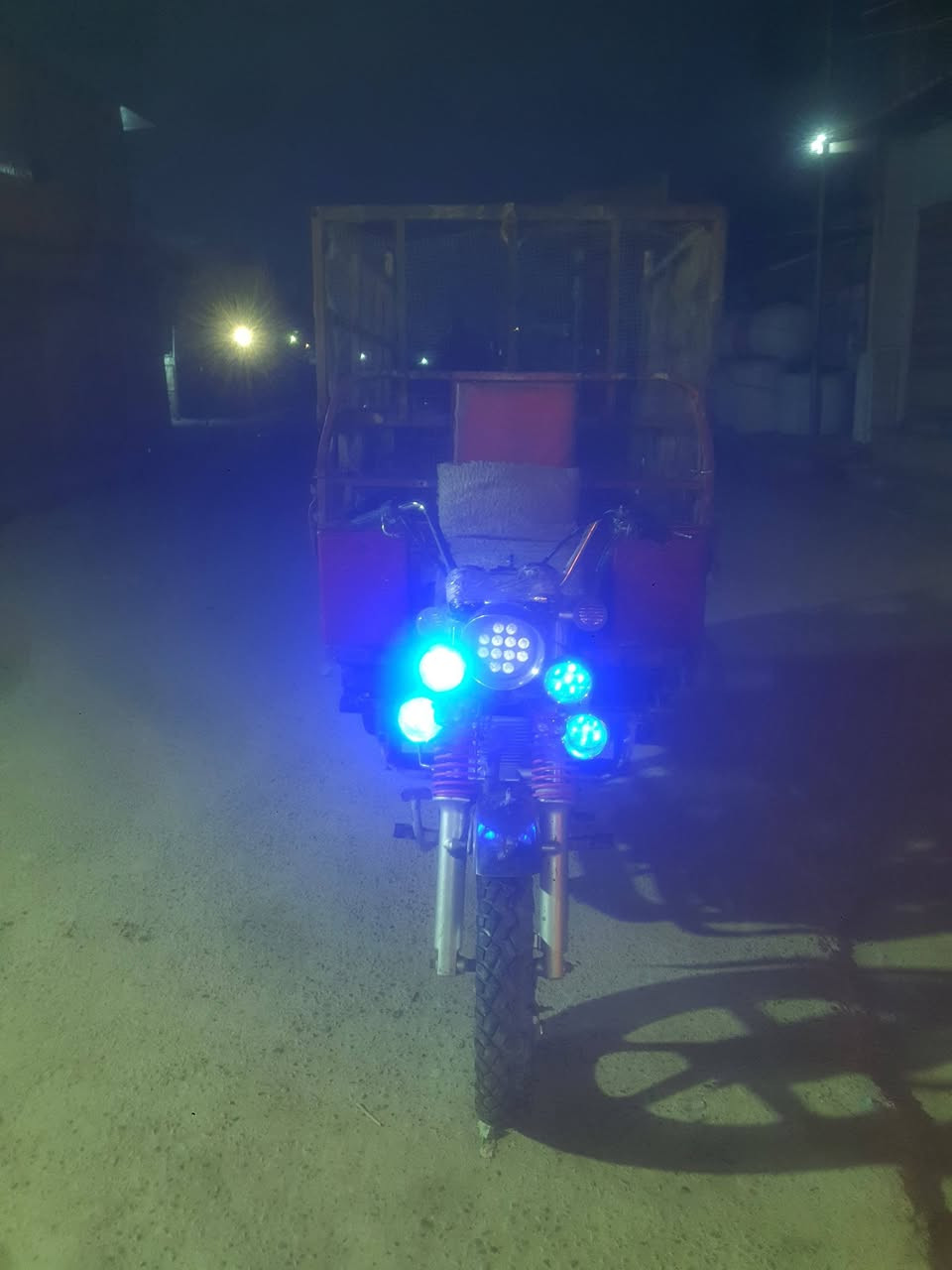 سلام وعليكم ستوتة صقر موديل 2020بيهة مكينة 2024 الشفت مال كير مسحوك سعر واحدو300بيهة مجال بغداد نهايت حيور ***********
