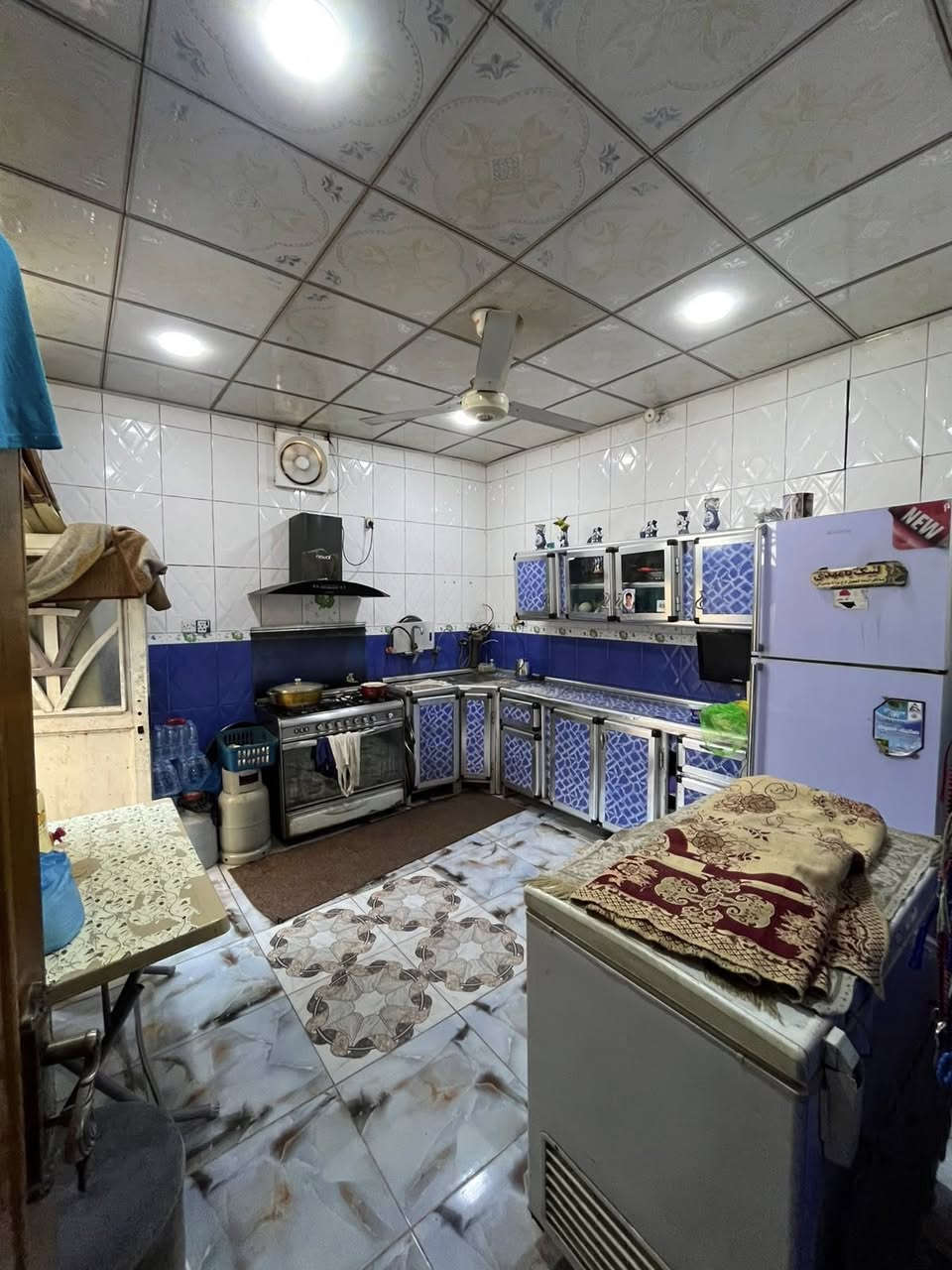 بيت ١٠٠ متر للبيع 

طابق اول حمامات داخلي وخارجي استقبال وغرفة ومطبخ وصالة 
طابق ثاني بيه بيه حمام و٣ غرف و احدا الغرف بيهة حمام داخلي 
عنوان كربلاء الحر 
للاستفسار 
***********

‭***********‬
