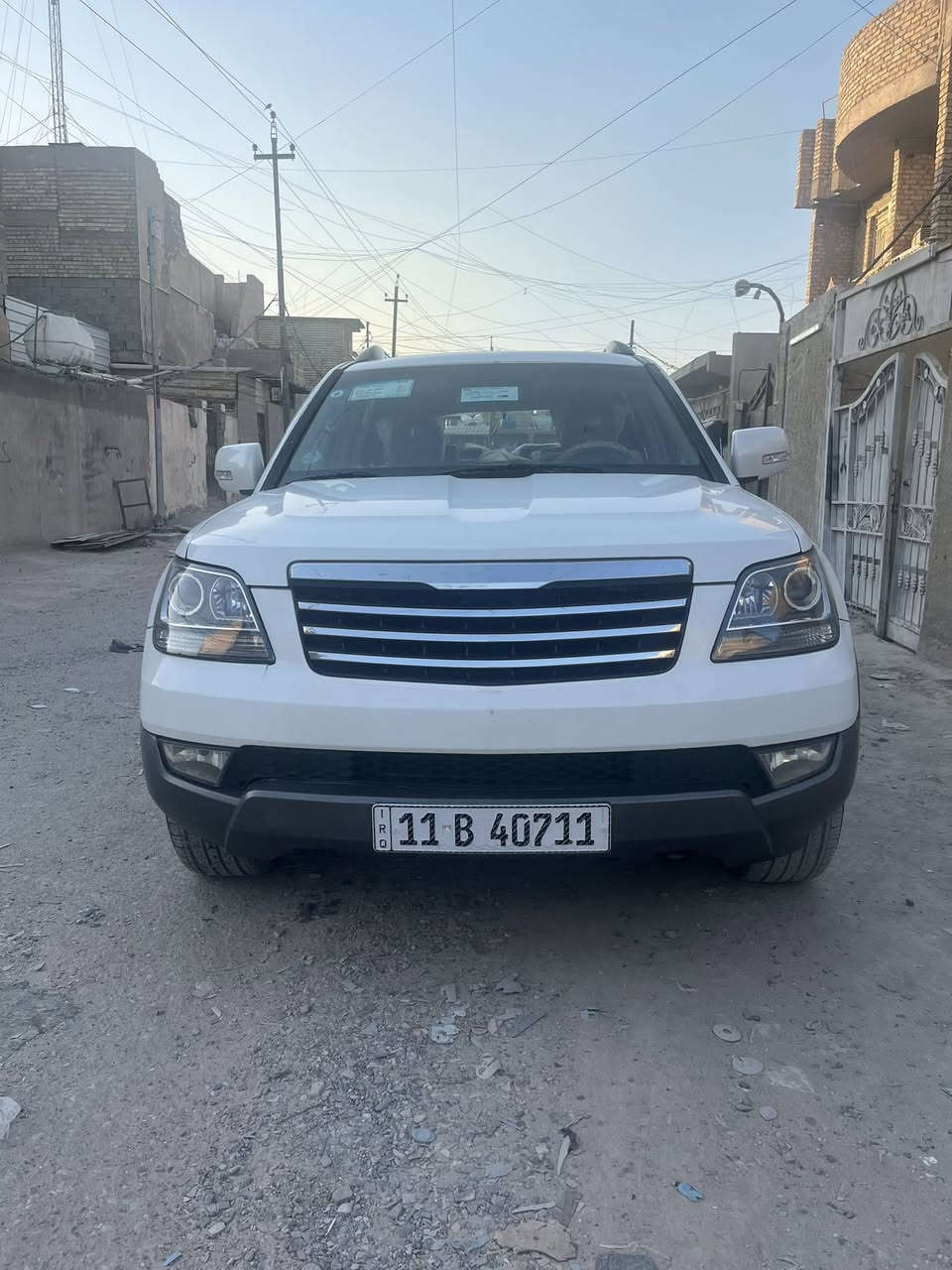 سلام عليكم مهافي2012         سيارة جديدة   بيها ضربه بالتكمة فوك على كد شبر سيارة جديدة كير مكينة نضاف صدر تخم تاير تبريد ثلاجة٣ قطع السعر 115 عنوان بغداد مدينة الصدر هـ***********/ واتساب***********
