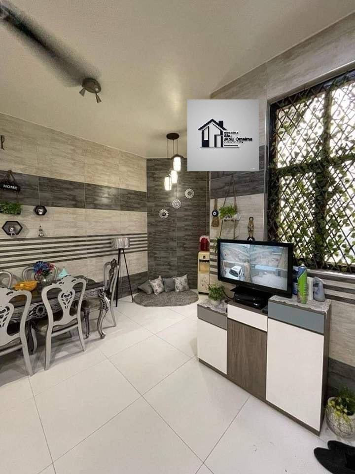 _ للبيع بيت ٢٠٠متر (طابو صرف ) درجة اولى حي الجامعة قرب مدرسة الجامعة...
طابقين ٤غرف نوم وصالة واستقبال وكراج وصحيات عدد٣
_الاستفسار الاتصال او مراجعة مكتبنا
***********
