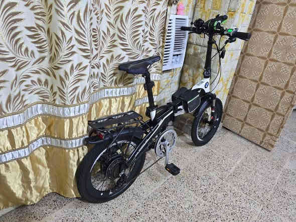 السلام عليكم بايسكل شحن الماني بي ام مواصفات بصمه تشغيل عن بعد نضام سرقات كلش جديد مابي اي نقص بطارية ليثيوم رقمي للتواصل ***********
