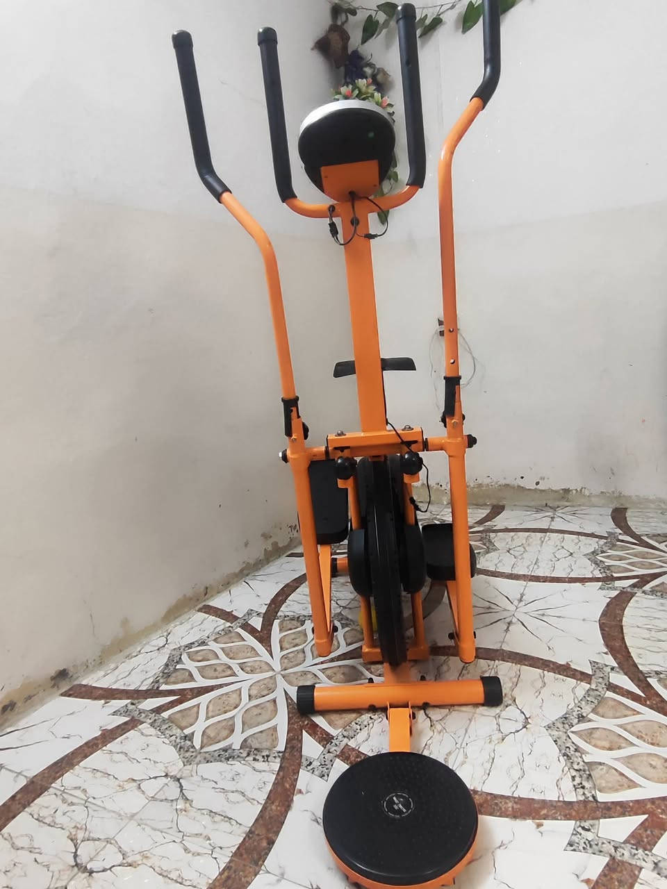 جهاز رياضي للبيع السعر 75 قفل مستعمل قليل مال بيت
***********
***********
