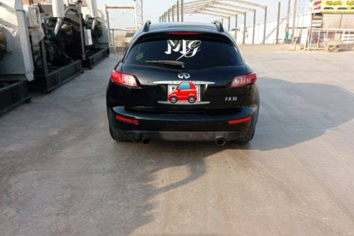 انفنتي FX35    2005  رقم اربيل تحويل 
حادث جاملغ وبنيد مال امريكا وهنا بيها صبغ عام جماليه بدون معجون  منضومه تبريد جديده  مكينه وكير شرط
حداده ٧٥  دسكات وفلنجات جدد دوشمه كشنات جدد 
المكان بصره   السعر ٦٢ بيها مجال قليل 
***********
***********
