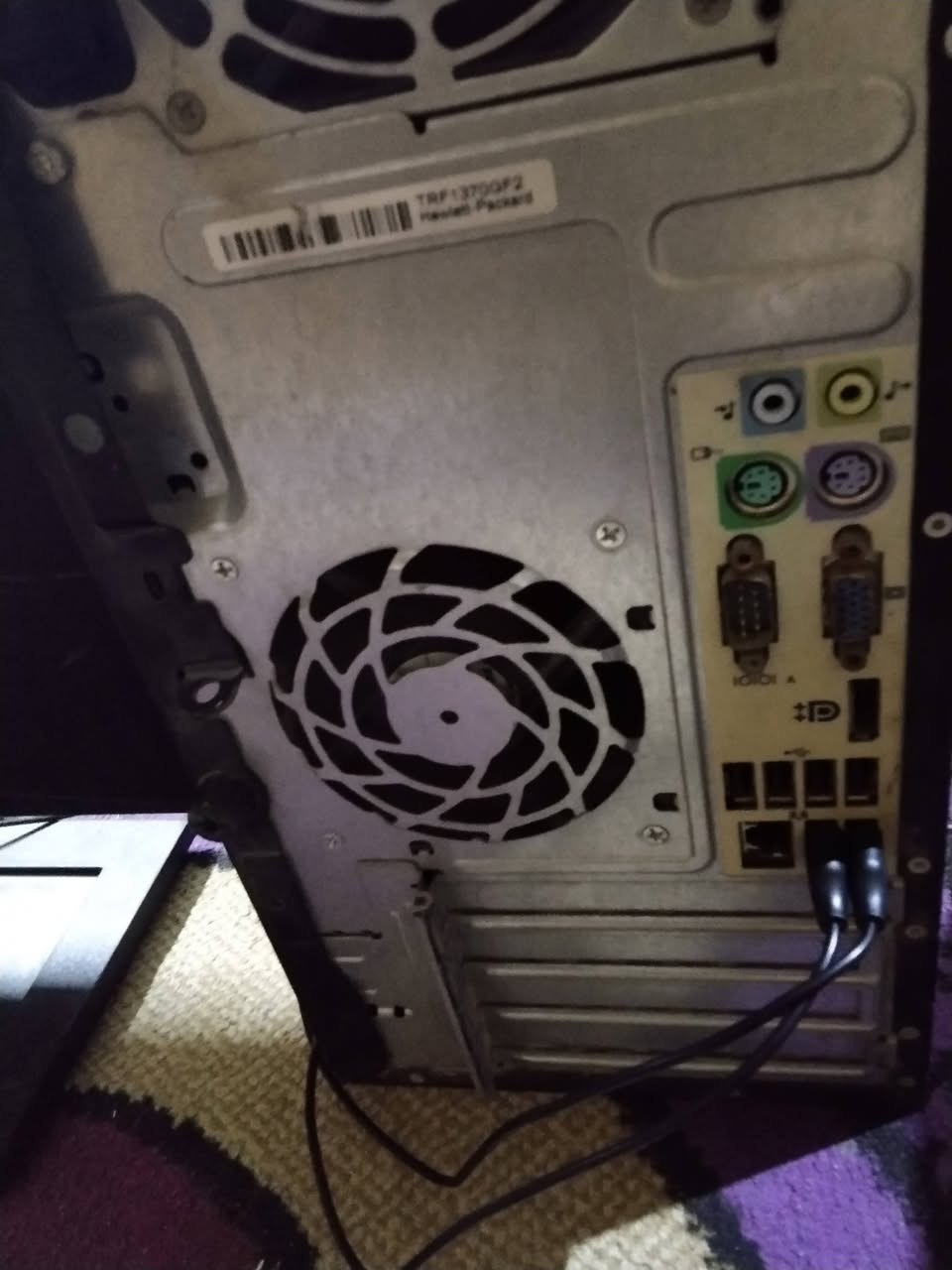 🔥 حاسبة Dell كاملة جاهزة للاستخدام
✅ المعالج:Core i3 الجيل الثاني
✅ الرام: 4GB
✅ التخزين: 500GB. hhd
✅ تشغل: برامج تواصل الاجتماعي+ برامج أوفيس الالعاب الخفيفه 
🖥️ شاشة  دل19إنج
🖥️ كيس hp   
⌨️ كيبورد + ماوس أصلي ضوئي
📌 الجهاز نظيف ومجرب 100%  
📍 المكان: (نجف الاشرف)
🚕 توصيل لجميع محافظات العراق
💰 السعر: 75


**إذا كنت صاحب هذا الإعلان وتريد حذفه لأي سبب، رجاءا أرسل رسالة إلى الدعم الفني**