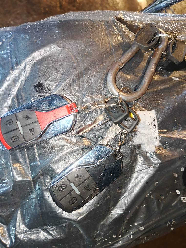 السلام عليكم للبيع ايرانية سافانة 5 كير بصمة  موديل 20 محدثة دراجة متعوب عليها معمرة من صفر تعمير كامل من جاملغ للجاملغ نقصها بس كيج كيلو متر رايدها 650 وبيها مجال حك الجية للطيبين مكينة مفتوحة بس مكفولة من تنقص وتبخير دراجة مال بيت ممشتغله دلفري ابد مكينه ناعمة وكلش حلوة

مكاني بغداد غزالية 
***********
***********
متواجد فيس واتساب بغداد, العراق
