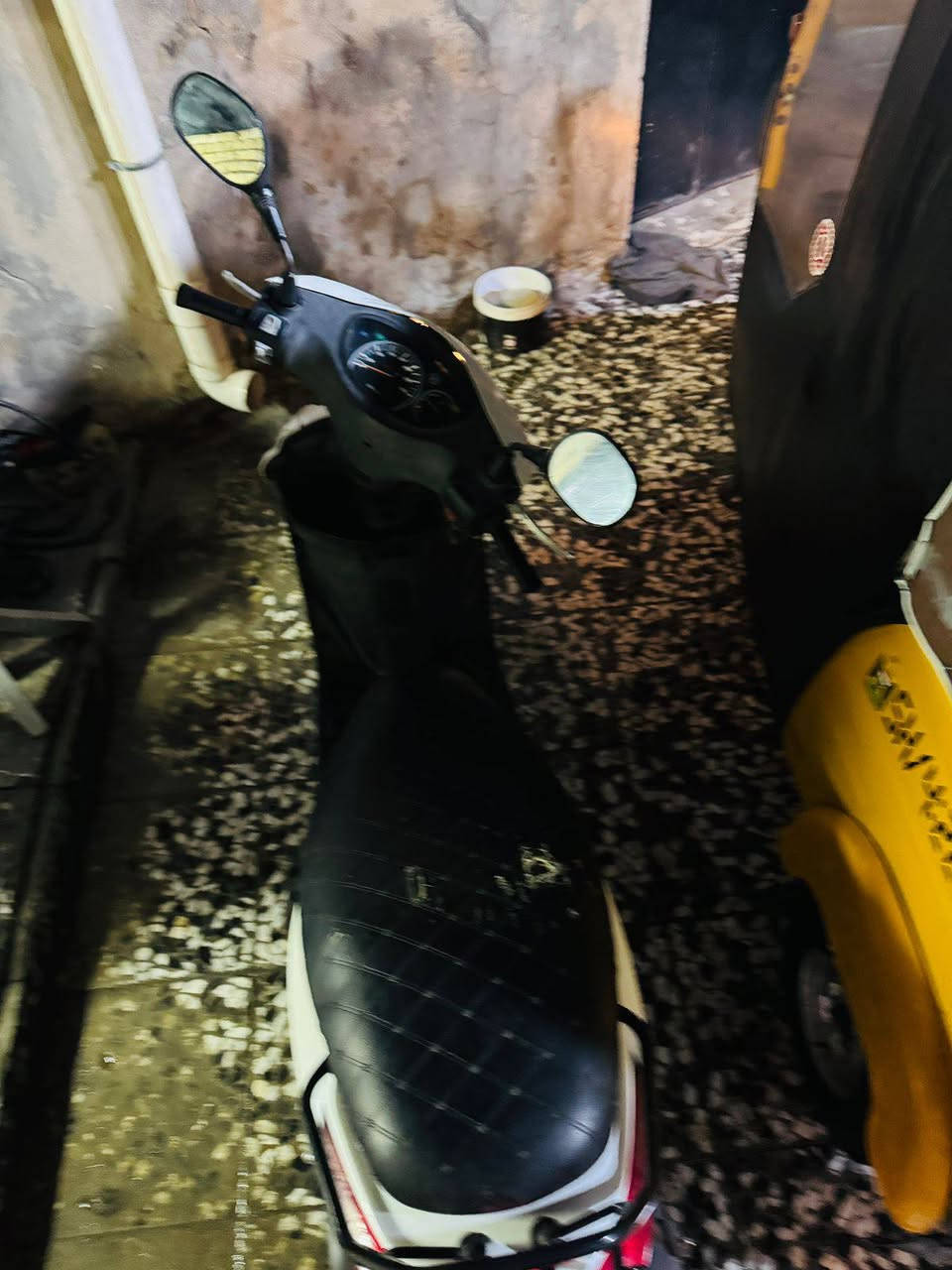 السعر 1500وبيه مجال حك الجيه

النعوان. بغداد البلديات حي الضباط شارع الكاشي 

***********
