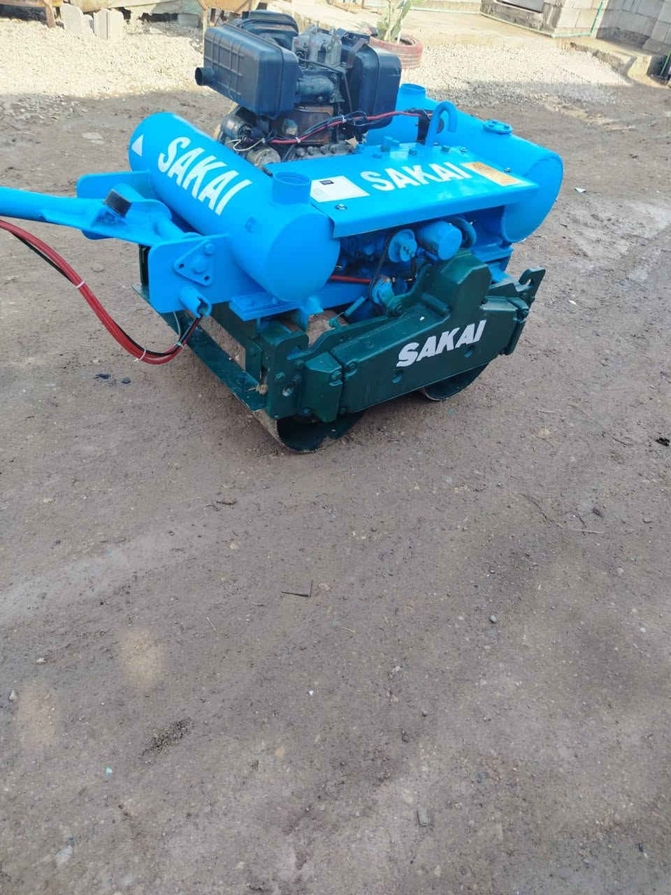 حادله ساكاي  ياباني 
محرك 13حصان كاز
قماجي جديد 
عرض 75سنتمتر 
هزاز شغال 
جاهزه للعمل نضيفه جدا 
مكاني واسط الكوت مركز المدينه الحي الصناعي
اي استفسار اتصل بلرقام 
اثير ***********
اسيا ***********
