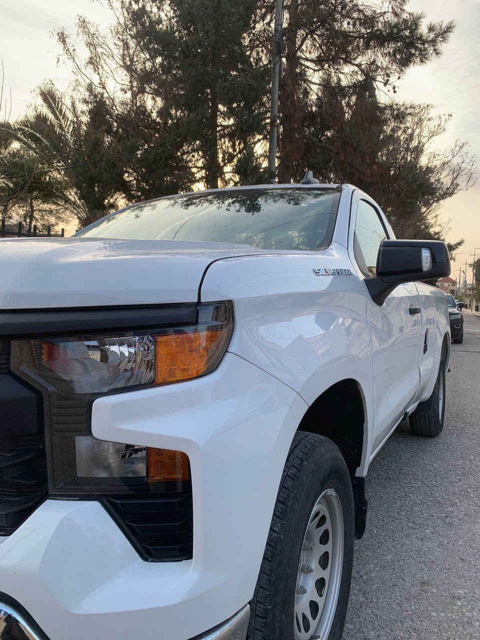 کـــــــوردی 
تەنها فرۆشتن گۆڕینەوە ناکا 
شوفرلیت سلڤرادۆ 30500
مـــۆدیل / ٢٠٢٤ 
ژمارە کاتی ( ٧٠ ) ڕۆژی ماوە 
مەکینە V4 , 2.7 T تــــــۆڕبۆ 
ڕۆیشتن / ٢٦٠٠٠ مایل 
مواسفات / گێڕ لە سوکان 
سبوغ یەک دەرگـــــــا 
ئێڕباگ تەنها کوشن ، بێ ناو گرتن 

نــاونیشان هـــــــەولێر 

نــــــــرخ    ۱٨٥ $ 

عربــــــــي 
فقط بیع ما عندنا مراوسة 

شوفرلیت سلفرادو 30500
مــــــــودیل / ۲۰۲٤ 
رقم کاتي ( ۷۰ ) یوم باقي للترقیم 
محرك / V4_2,7  تیربـــــــو 
ماشــــــي ۲٦ ٲلف مايل 
مواصفات / جیر بالستیرن 
صبغ فقط باب واحد 
ایرباك فقط كوشن ، بدون دواخل 
عنوان اربیل

سعر    ١٨٥ $ أربيل, العراق


**إذا كنت صاحب هذا الإعلان وتريد حذفه لأي سبب، رجاءا أرسل رسالة إلى الدعم الفني**