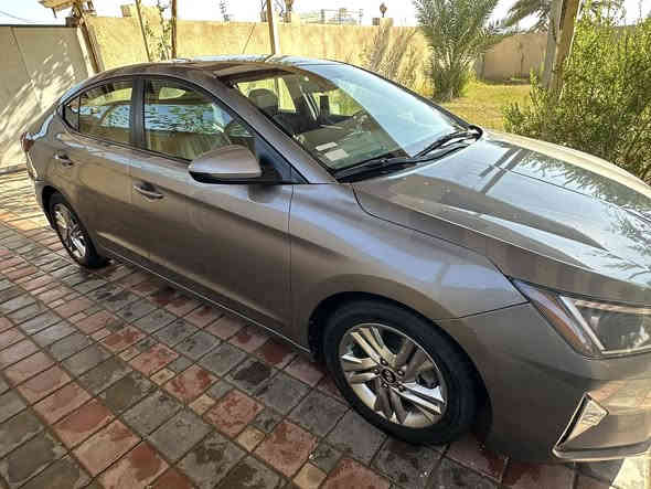 سلام عليكم النترا مديل 2020
رقم اربيل بسم شركه وعندي وكاله 
مواصفات 
تحكم ستيرن 
مكينه2000
ماشيه 84
حادثه جاملغ وبنيد 
بدون دواخل. 
حداديه جديده وره وجدام 
تبريد ثلج  كير ومحرك مكفولات 
السعر 138وبيه مجال 
استفسار ***********
