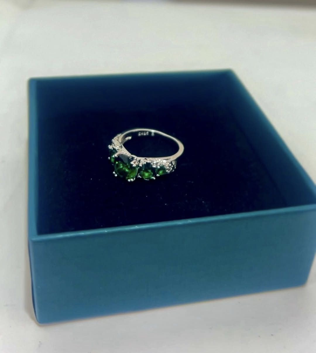 محبس فضة استرليني عيار s925
السعر 60الف 
***********
